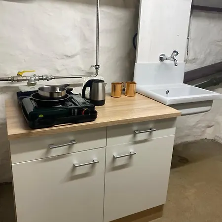 Campsite Garage Camp *